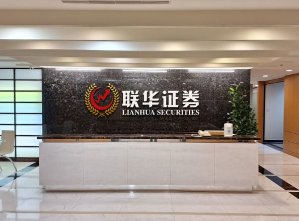 《杠桿與泡沫：君盈配資背后的資本迷思》